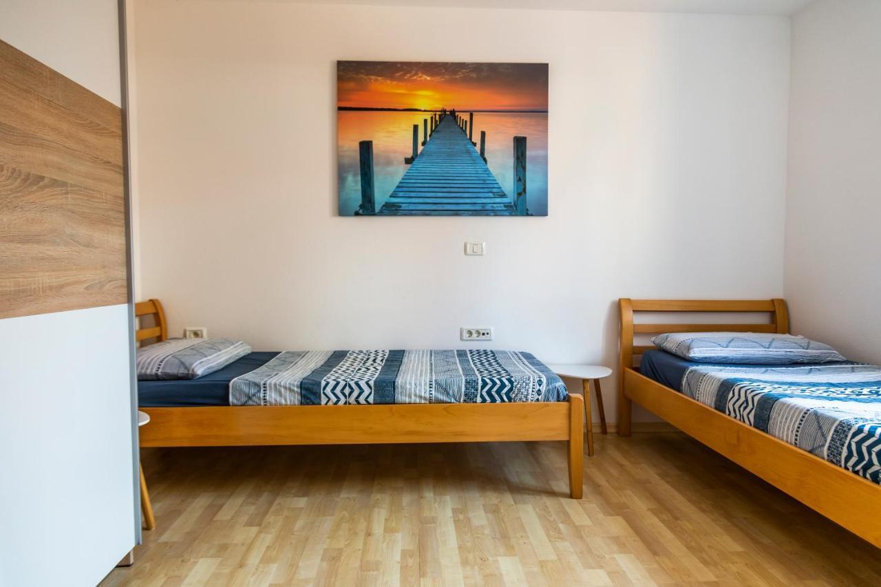 Sunny Old Town Apartment Копер Екстериор снимка